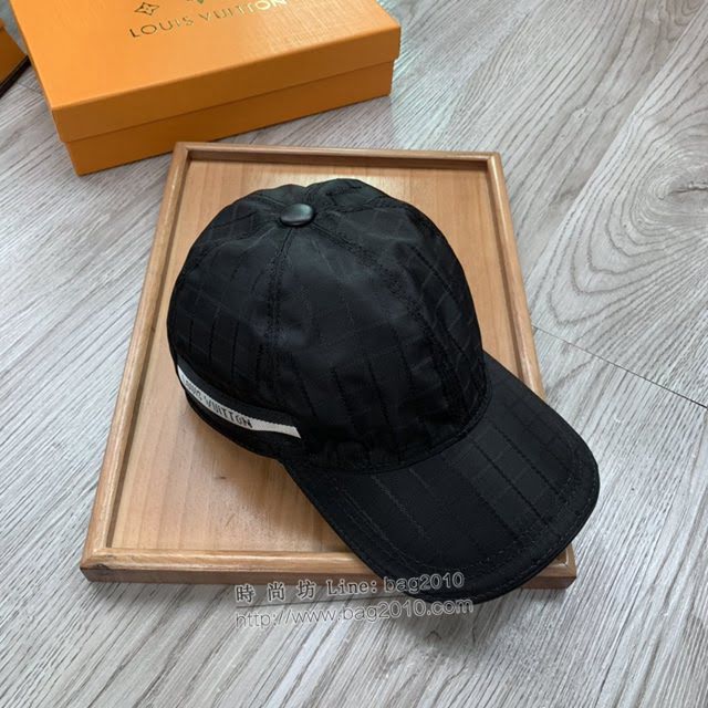LV新品男士帽子 路易威登格子鴨舌帽棒球帽  mm1339